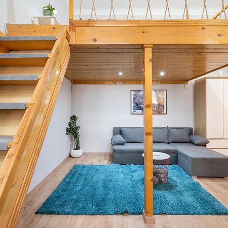 Affordable Heroes' Square Residence Budapest Exteriör bild
